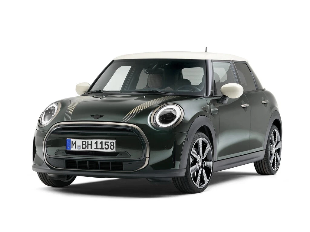 MINI COOPER 2022 год пробег до 120000 км