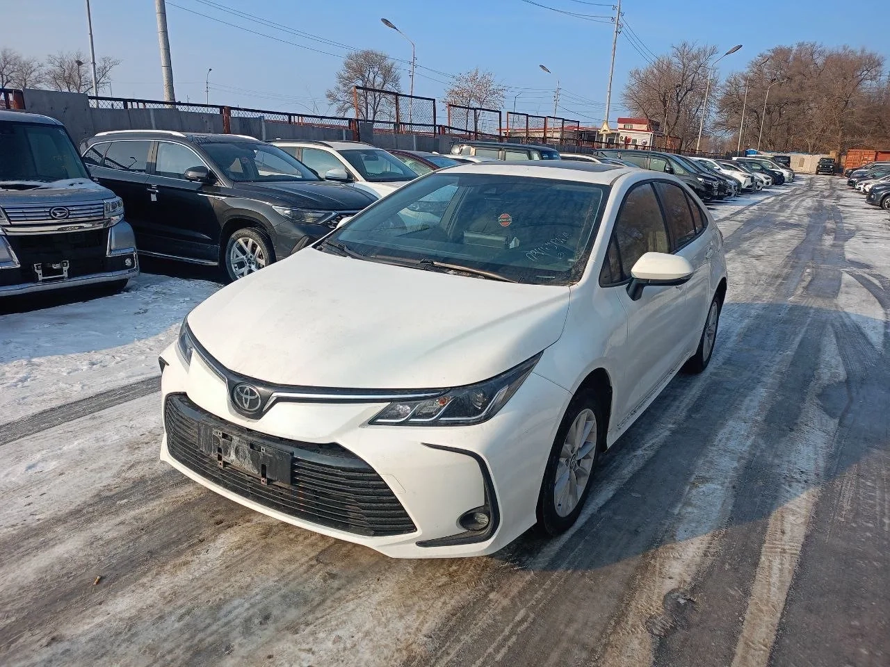 TOYOTA COROLLA 2021 год пробег до 120000 км