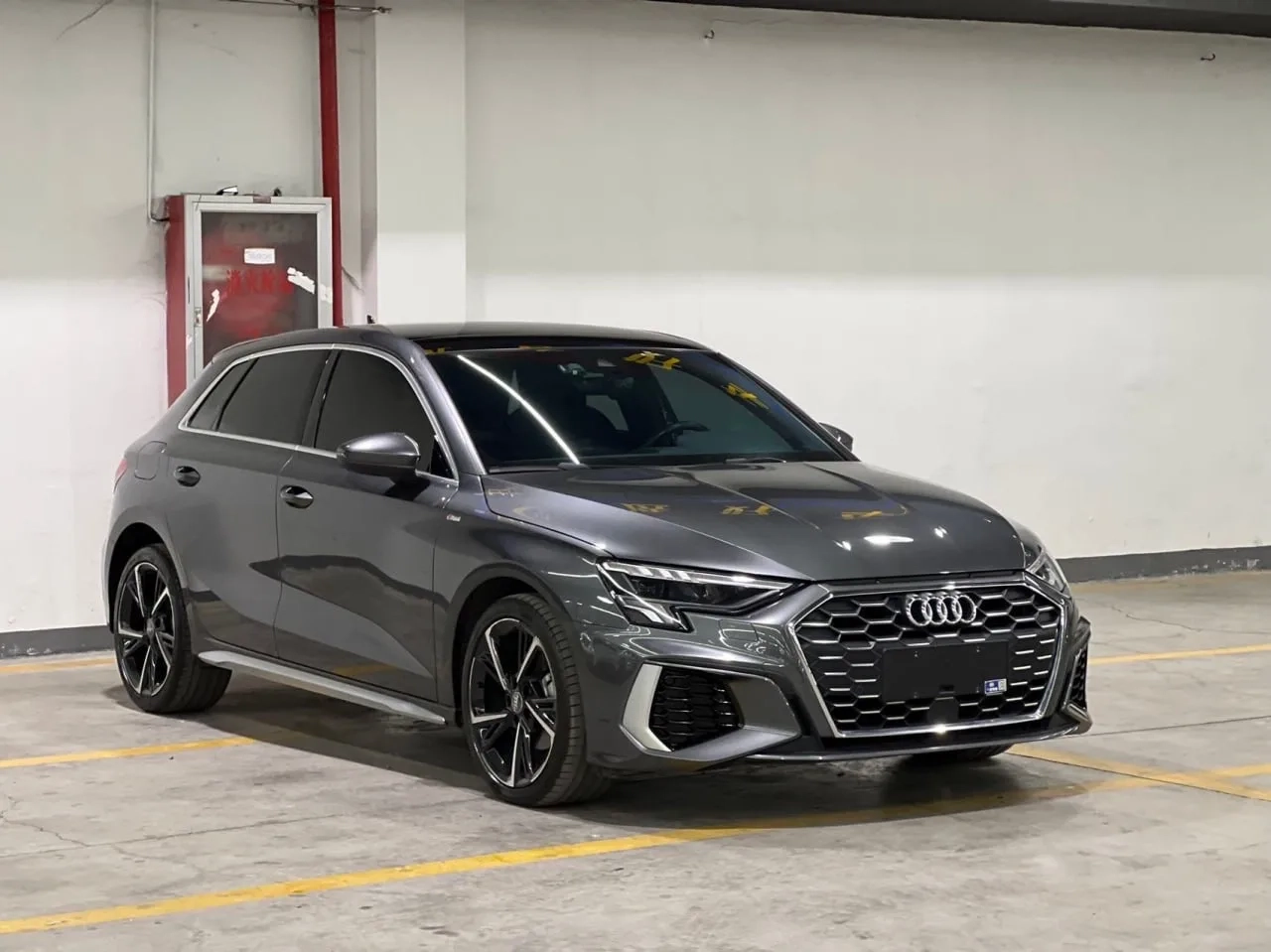 AUDI A3 2021 год<br>пробег до 100000 км